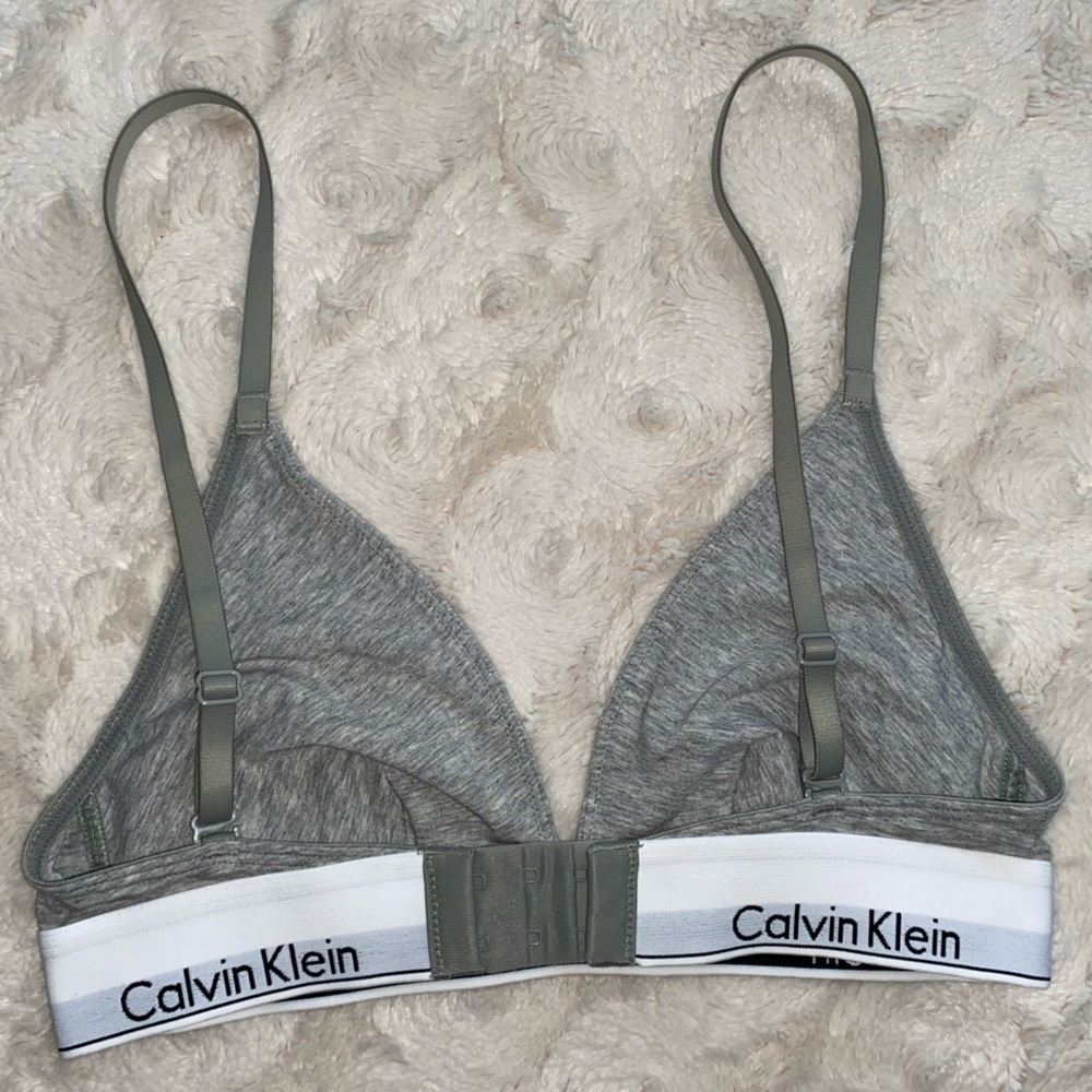 CALVIN KLEIN Bundle, 3 Items - Picture 4 of 8